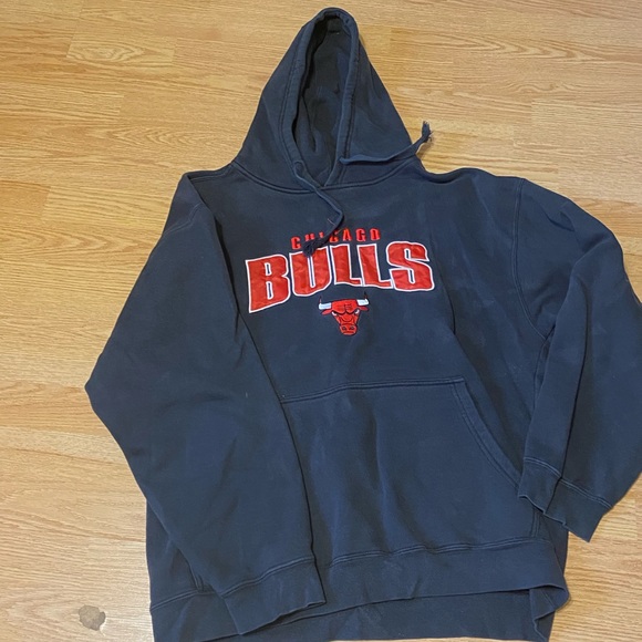 Chicago Bulls hoodie size XL - Picture 3 of 7